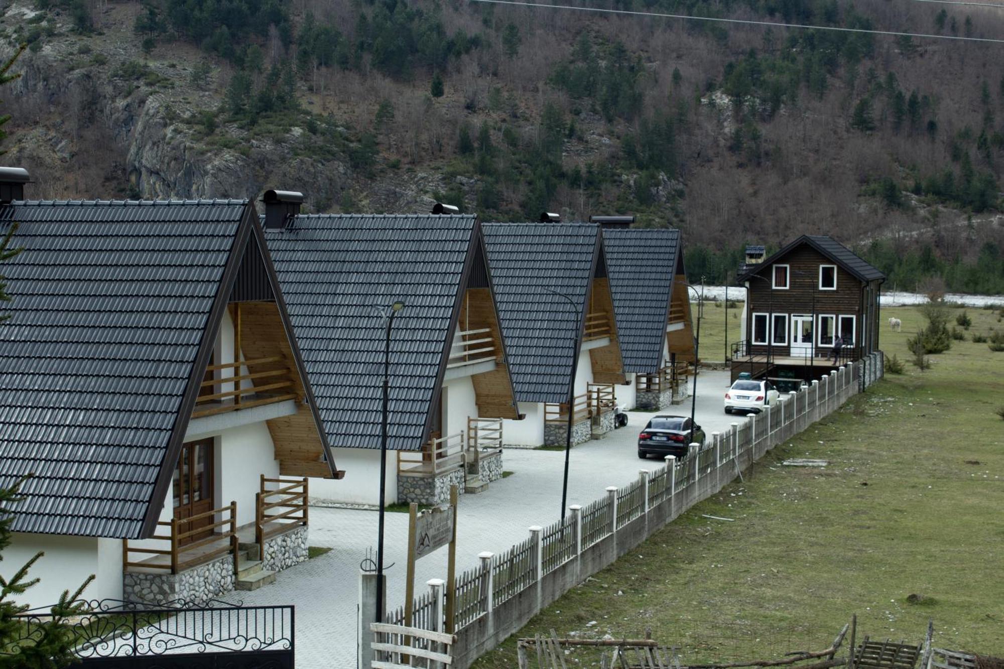 Aparthotel Bujtinat E Lugines Valbone Zewnętrze zdjęcie