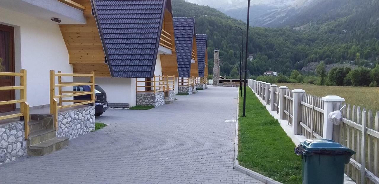 Aparthotel Bujtinat E Lugines Valbone Zewnętrze zdjęcie
